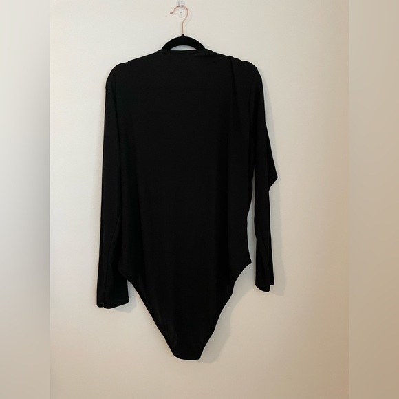 Ribbed scoop neck black bodysuit with snap closure size 20 - Picture 4 of 6